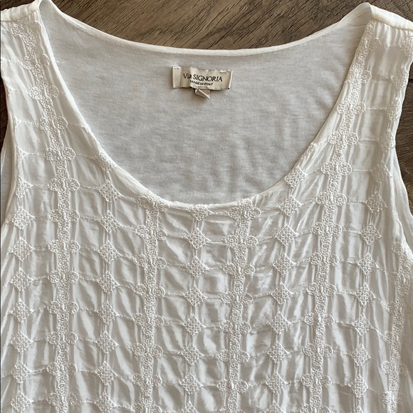Via Signora Silk Embroidered White Tank (S) - Picture 7 of 8